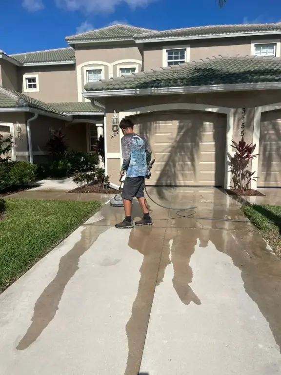Pressure Washing & Cleaning